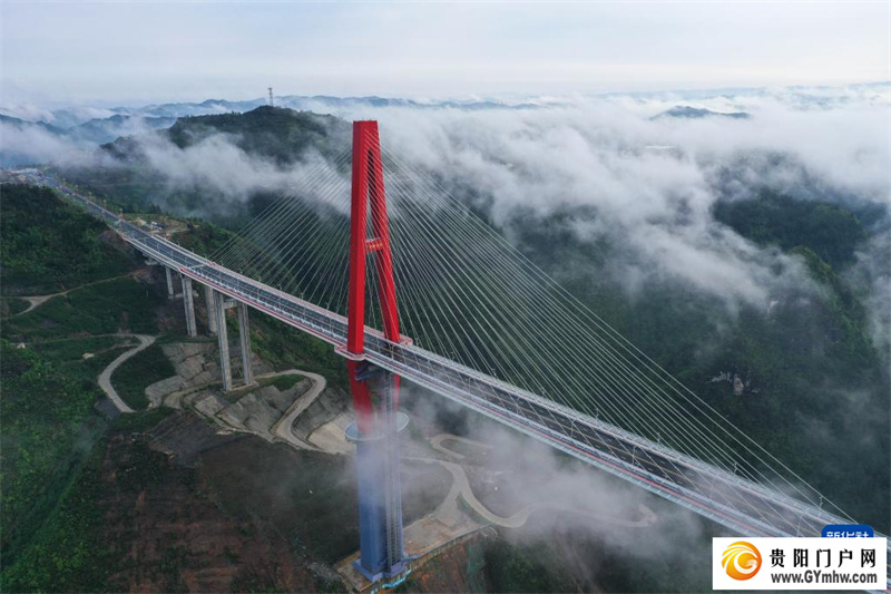 贵州龙里河大桥建成通车(图10) 贵州龙里河大桥建成通车(图10)
