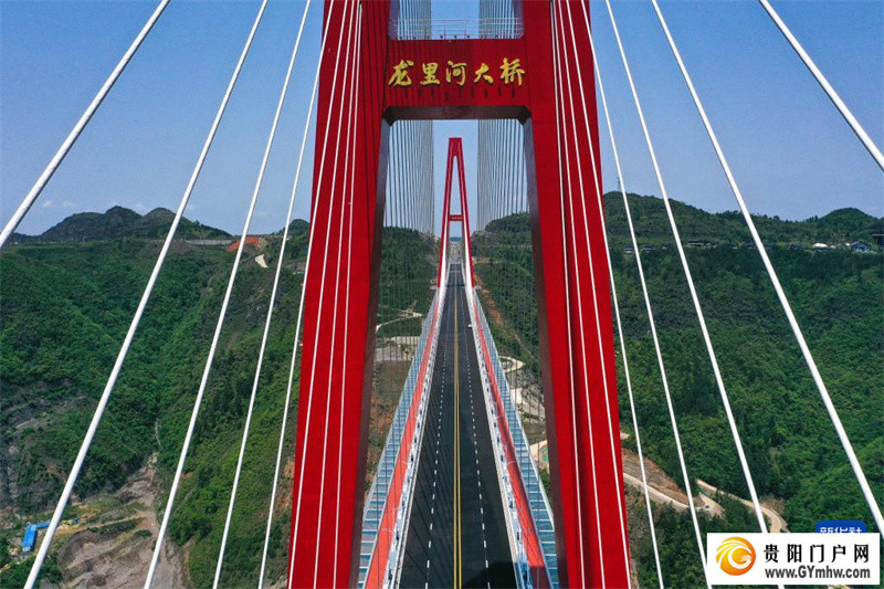 贵州龙里河大桥建成通车(图11) 贵州龙里河大桥建成通车(图11)