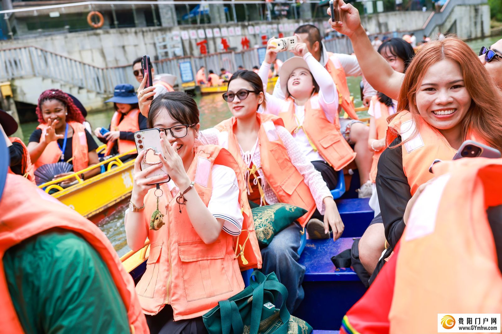国际儒学联合会2024汉学青年学者研习营走进天河谭景区和贵阳市生态科普馆(图8) 国际儒学联合会2024汉学青年学者研习营走进天河谭景区和贵阳市生态科普馆(图8)