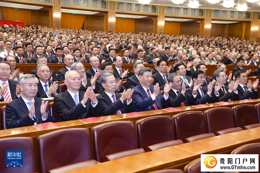 庆祝中华人民共和国成立75周年音乐会在京举行(图1) 庆祝中华人民共和国成立75周年音乐会在京举行(图1)